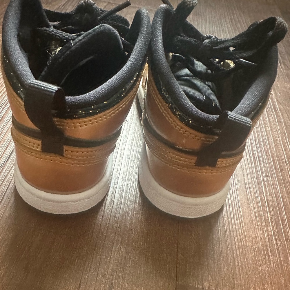 Jordan 1 - Picture 3 of 6